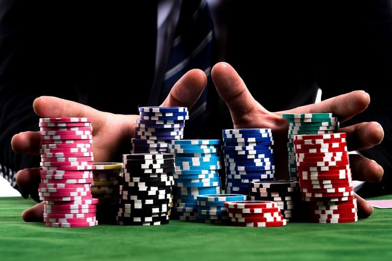 Một số lưu ý cần nhớ khi chơi poker trực tuyến