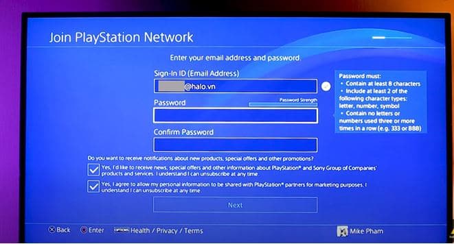 Điền email và password