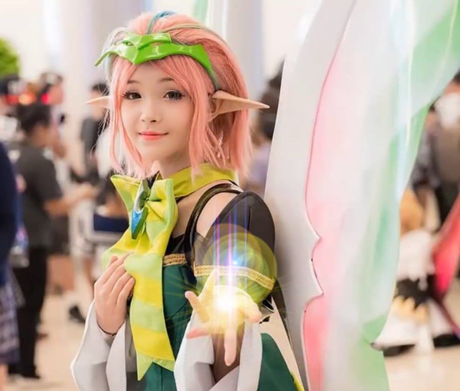 Hình Krixi ngoài đời cosplay