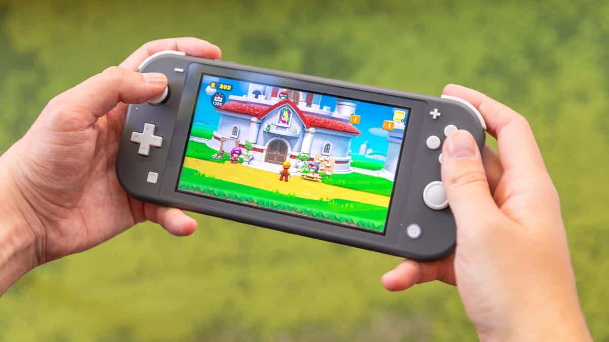 Hình chơi game cầm tay ấn tượng