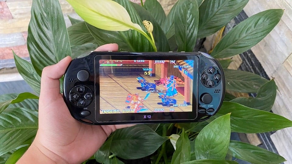 Hình chơi game cầm tay đẹp nhất