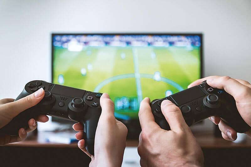 Hình chơi game cầm tay độc lạ nhất