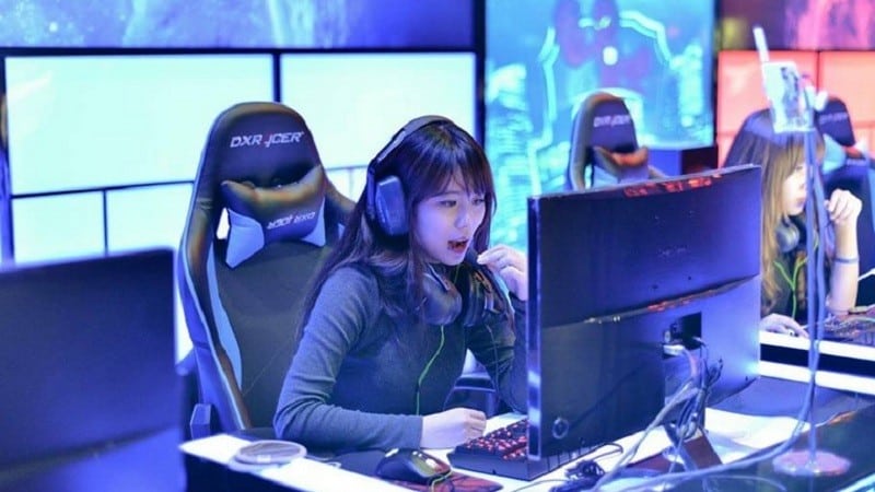 Hình game thủ ngầu ấn tượng