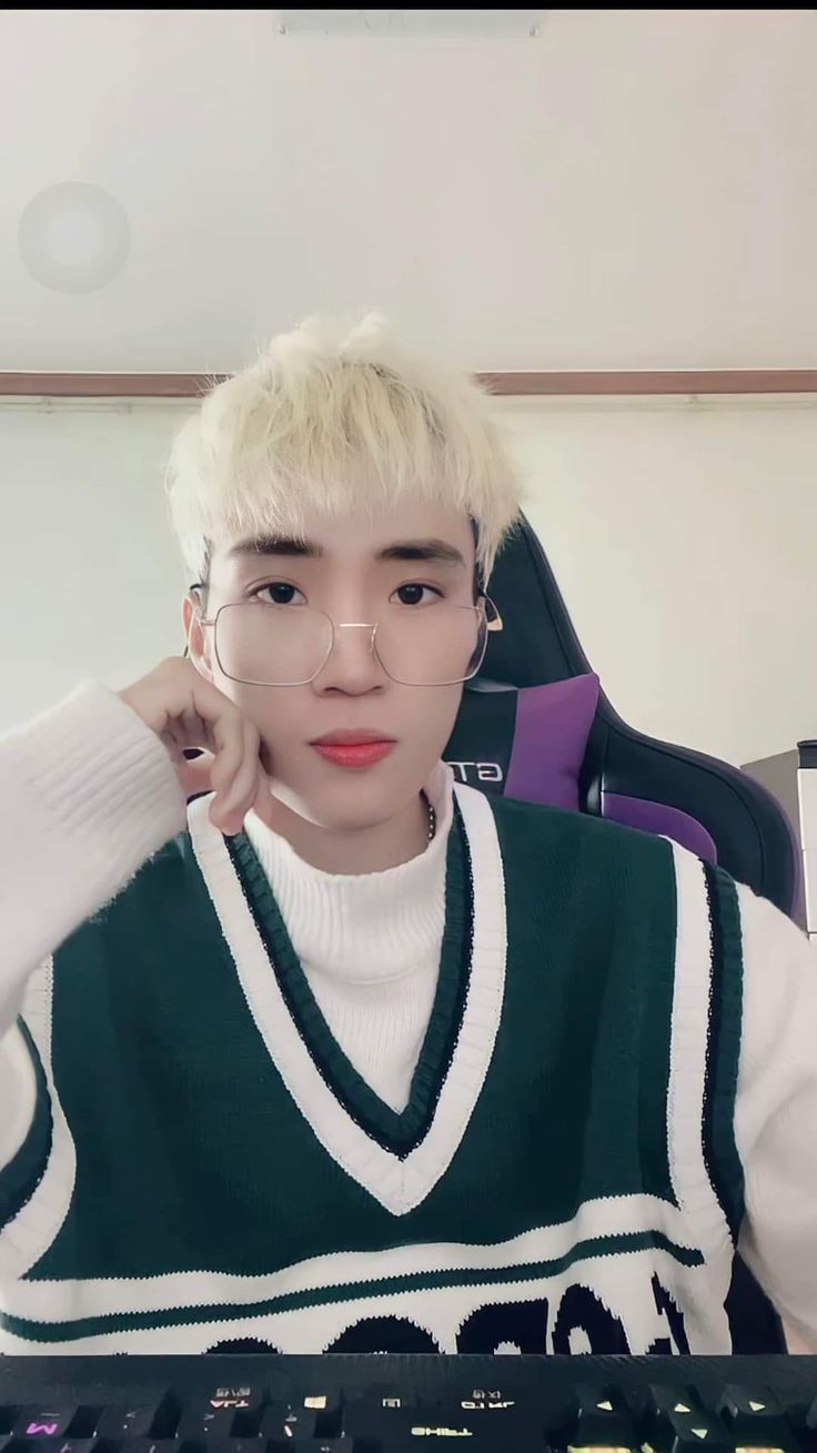 Ảnh Abu TV Nguyễn Phú