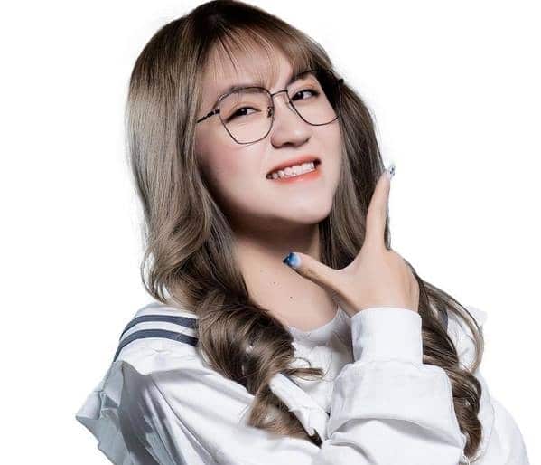 Ảnh Cô Ngân Cute Nhất