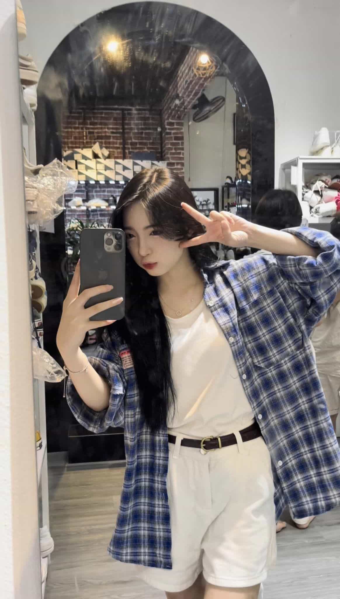 Ảnh về streamber Hồng Nhung
