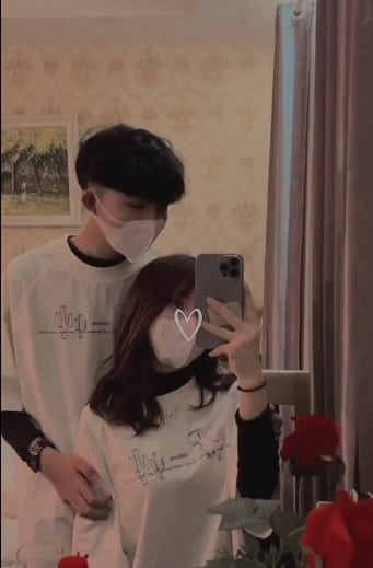 Hình Bé Quỳnh FF Và Phước Lộc Gaming lãng mạn