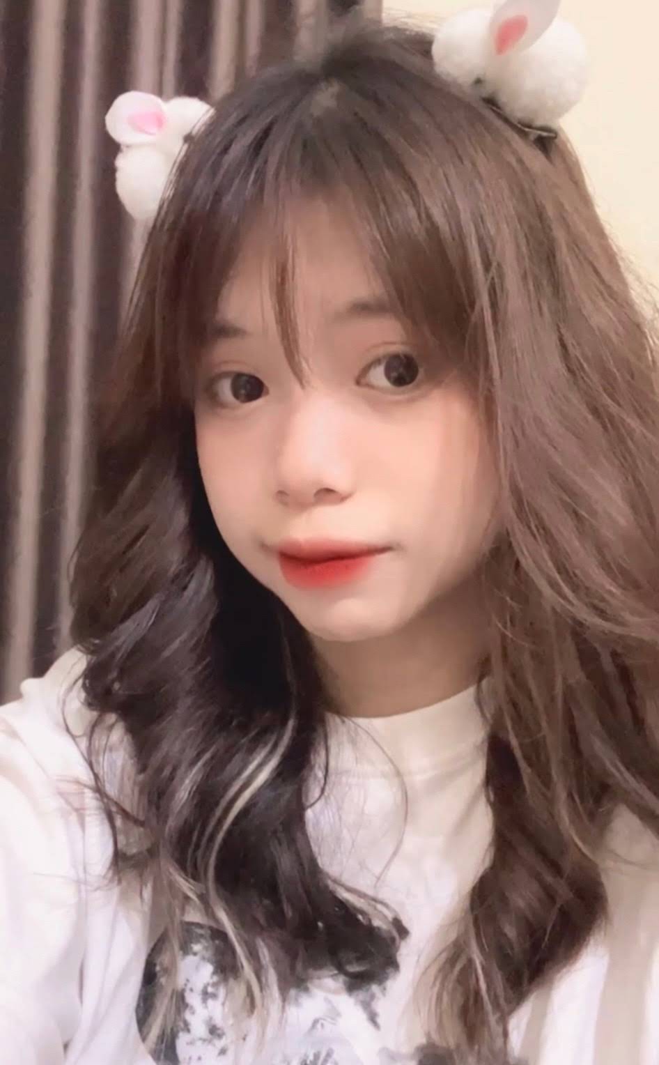 Hình Bé Quỳnh FF cực dễ thương