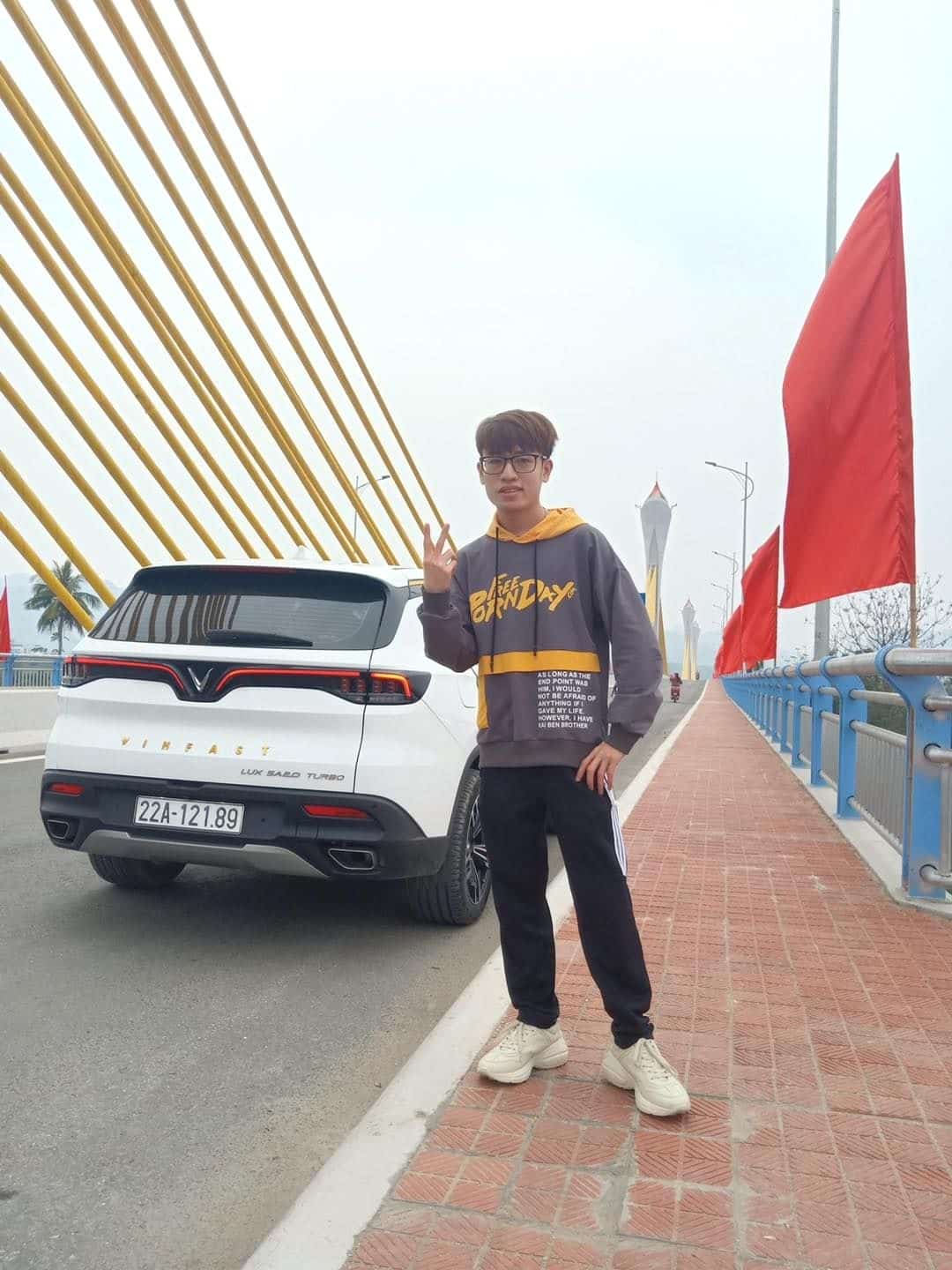 Hình Hùng Akira chất lừ