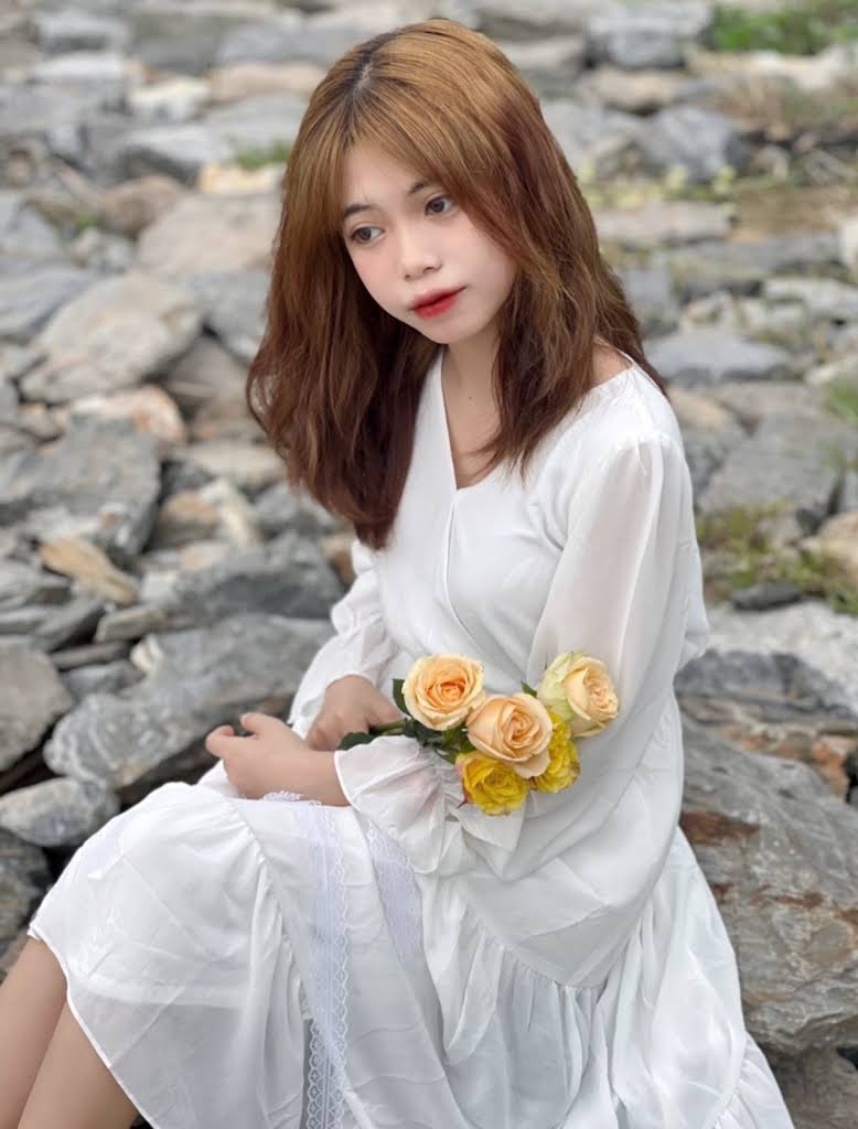 Hình hiếm của bé Quỳnh FF mới nhất