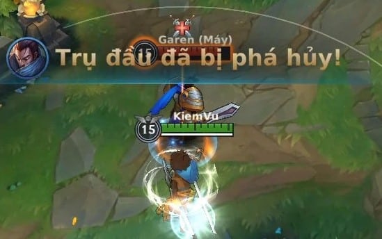Né Chiêu Quét Kiếm