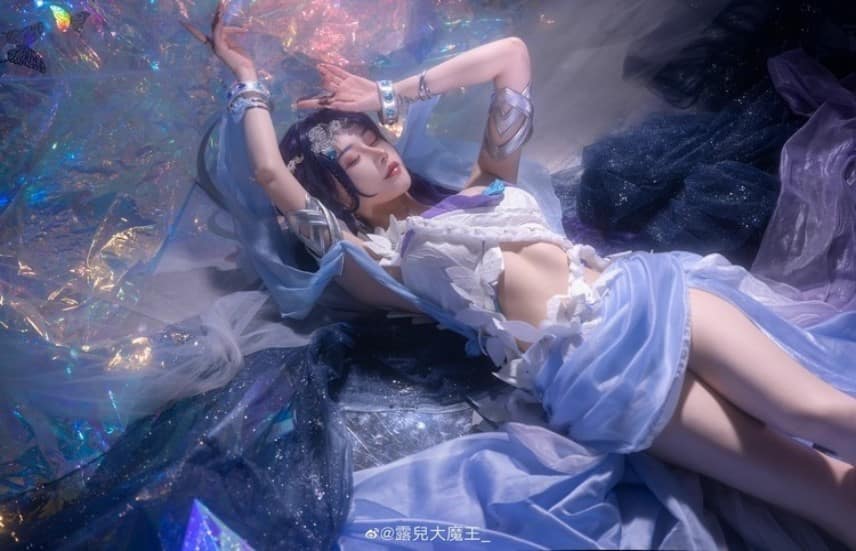 Bạn xem thêm hình cosplay vương giả vinh diệu đẹp