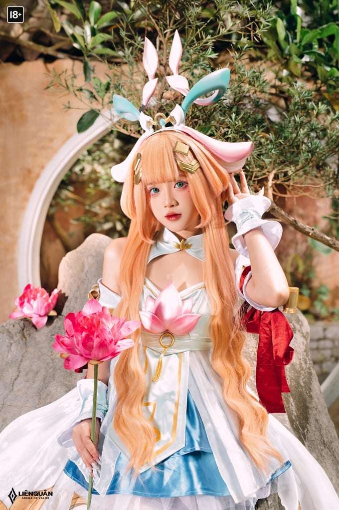 Helen Hồng Liên Tiên Tử Phiên bản cosplay
