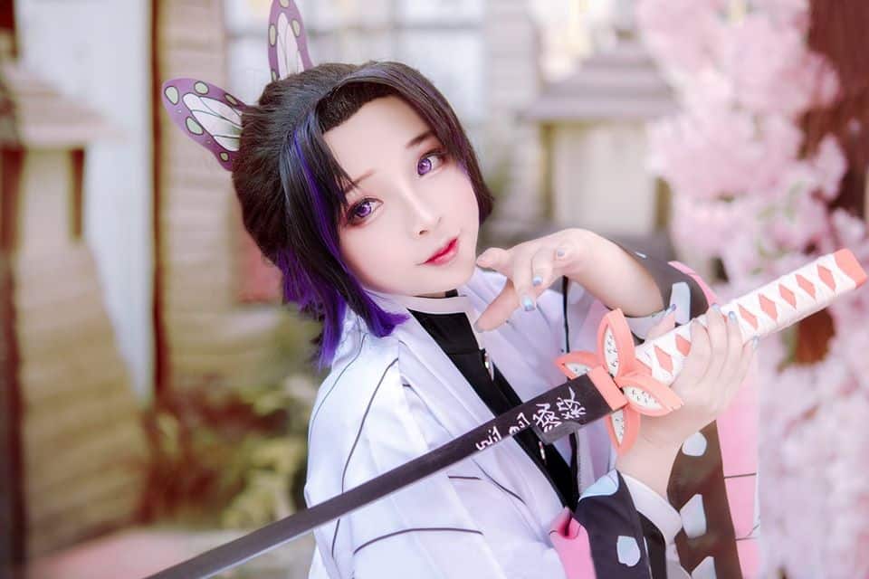Hình Kochou Shinobu cosplay cute