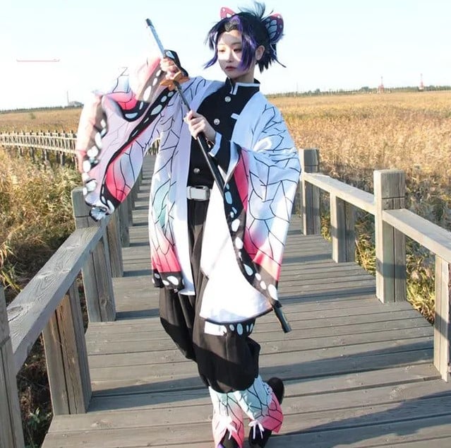 Hình Kochou Shinobu cosplay đáng yêu