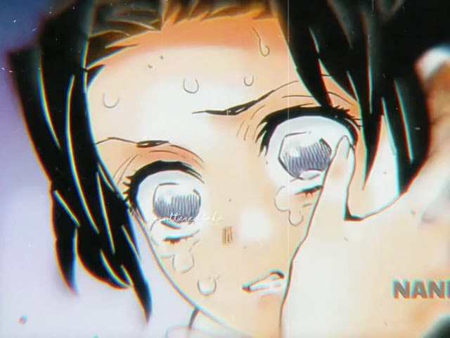 Hình Shinobu Kocho khóc sâu lắng
