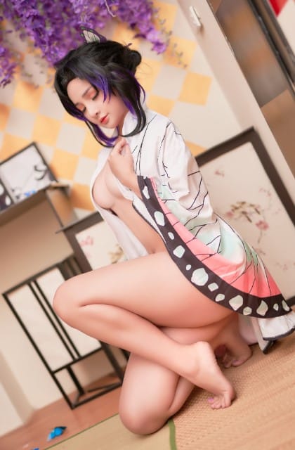 Hình Shinobu cosplay 18 quyến rũ