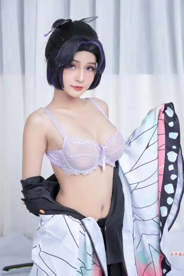 Hình Shinobu cosplay cực hot