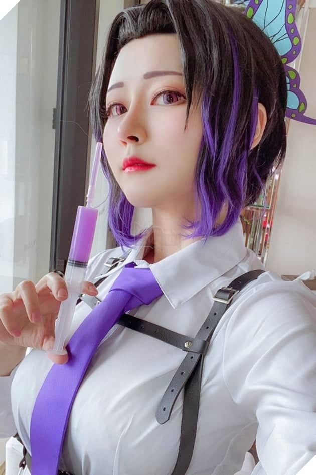 Hình Shinobu cosplay vô cùng quyến rũ