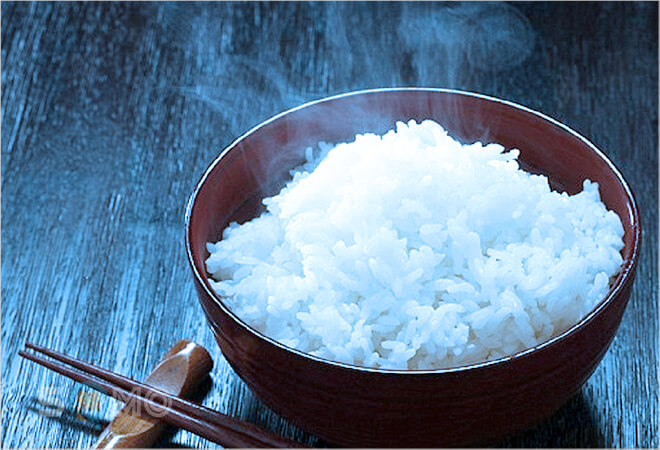 mơ thấy ăn cơm là điềm gì
